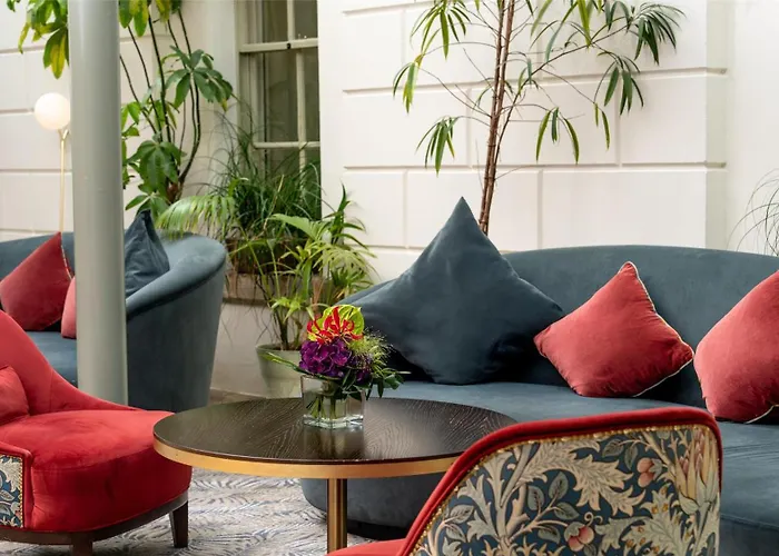 邓博因城堡spa酒店 酒店