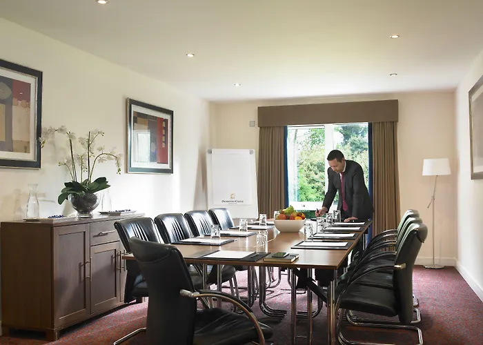 邓博因城堡spa酒店 酒店