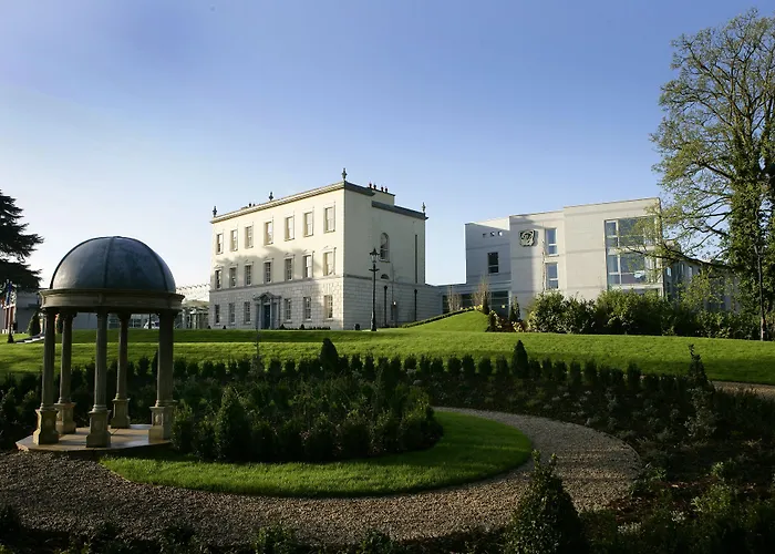 邓博因城堡spa酒店 酒店